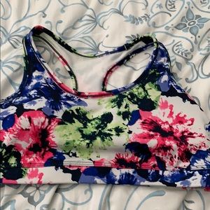 GapFit Sports Bra Like New Size Large